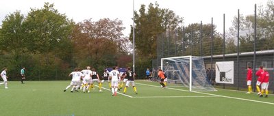 Eckball Mauritz kurz vor Ende der Spielzeit