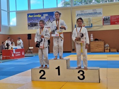 Siegerehrung 3 Judoka